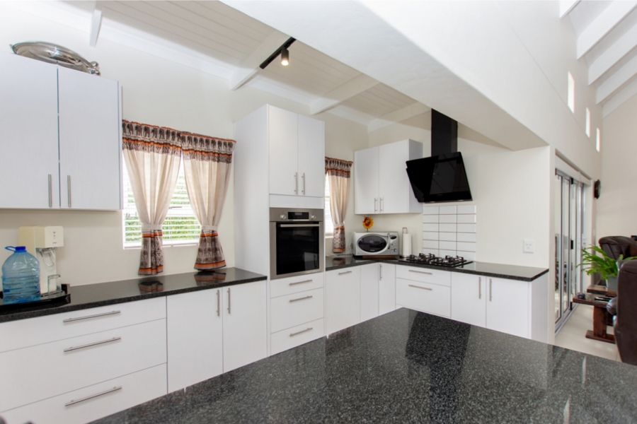 3 Bedroom Property for Sale in Paternoster Western Cape